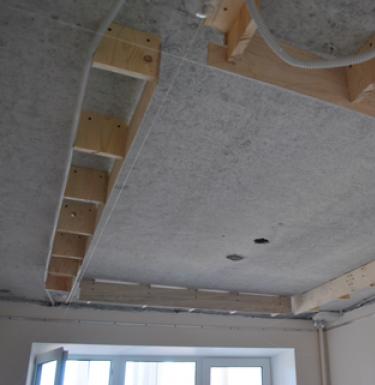 Installation technology for a two-level stretch ceiling